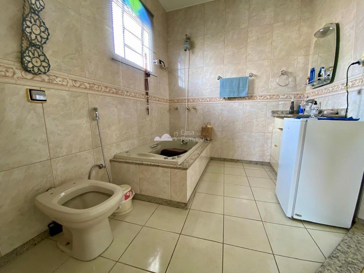 Casa, Santa Mônica, 5 Quartos, 2 Vagas, 1 Suíte