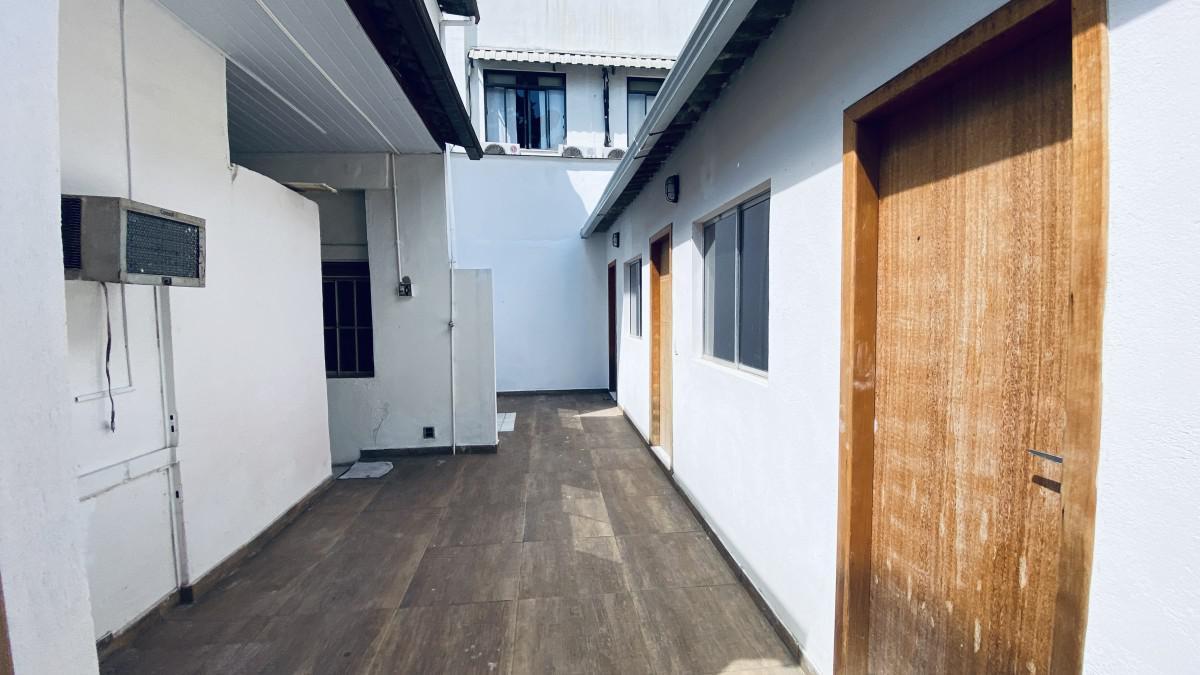 Casa, Santa Efigênia, 3 Quartos, 0 Vaga