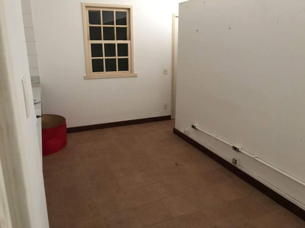 Casa Comercial, Cruzeiro, 0 Quarto, 0 Vaga