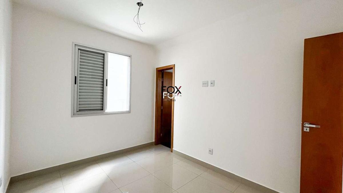 Apartamento, Vila Paris, 2 Quartos, 2 Vagas, 2 Suítes