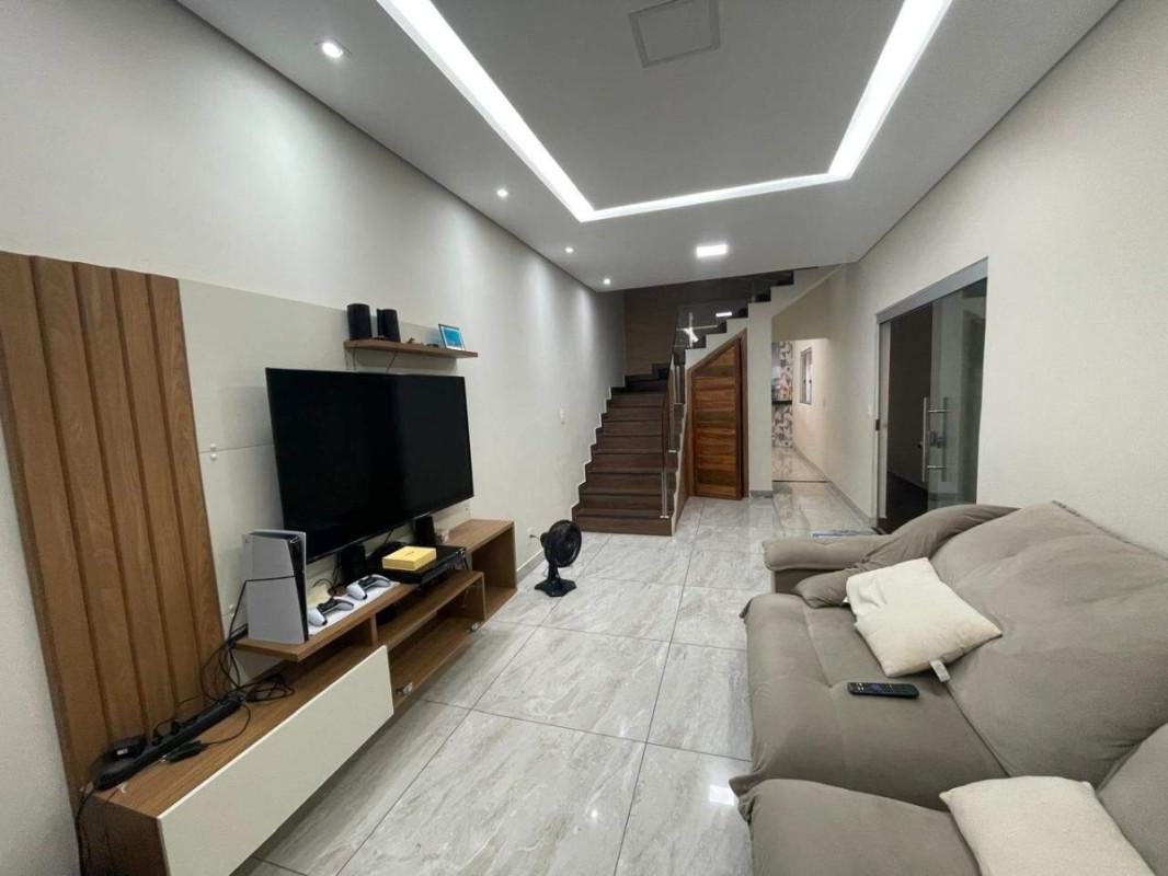 Casa, Araguaia, 4 Quartos, 2 Vagas, 1 Suíte
