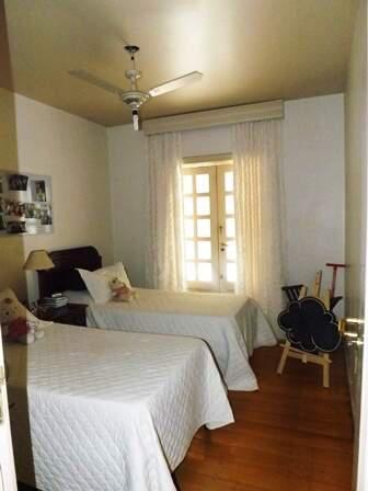 Casa, Santa Lúcia, 4 Quartos, 5 Vagas, 1 Suíte