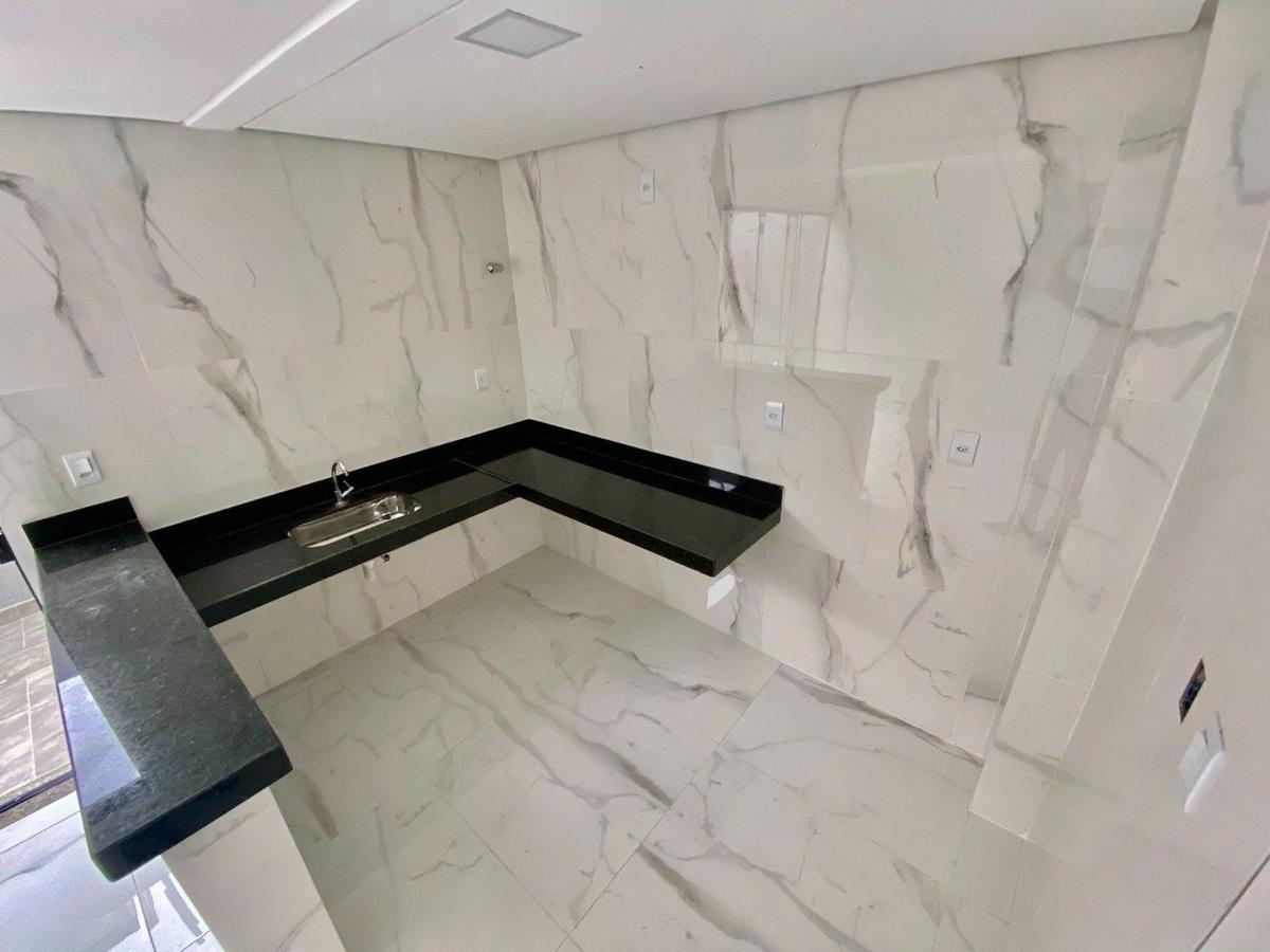 Casa, Santa Mônica, 3 Quartos, 2 Vagas, 1 Suíte