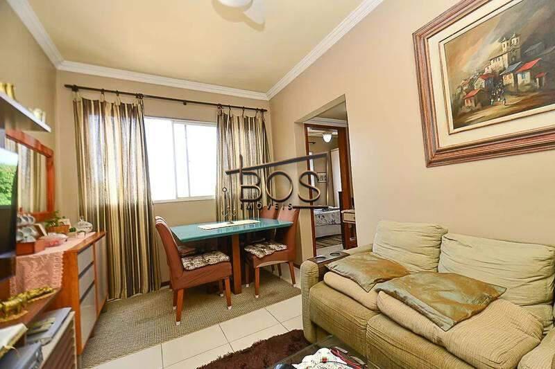 Apartamento, Sagrada Família, 2 Quartos, 1 Vaga, 1 Suíte