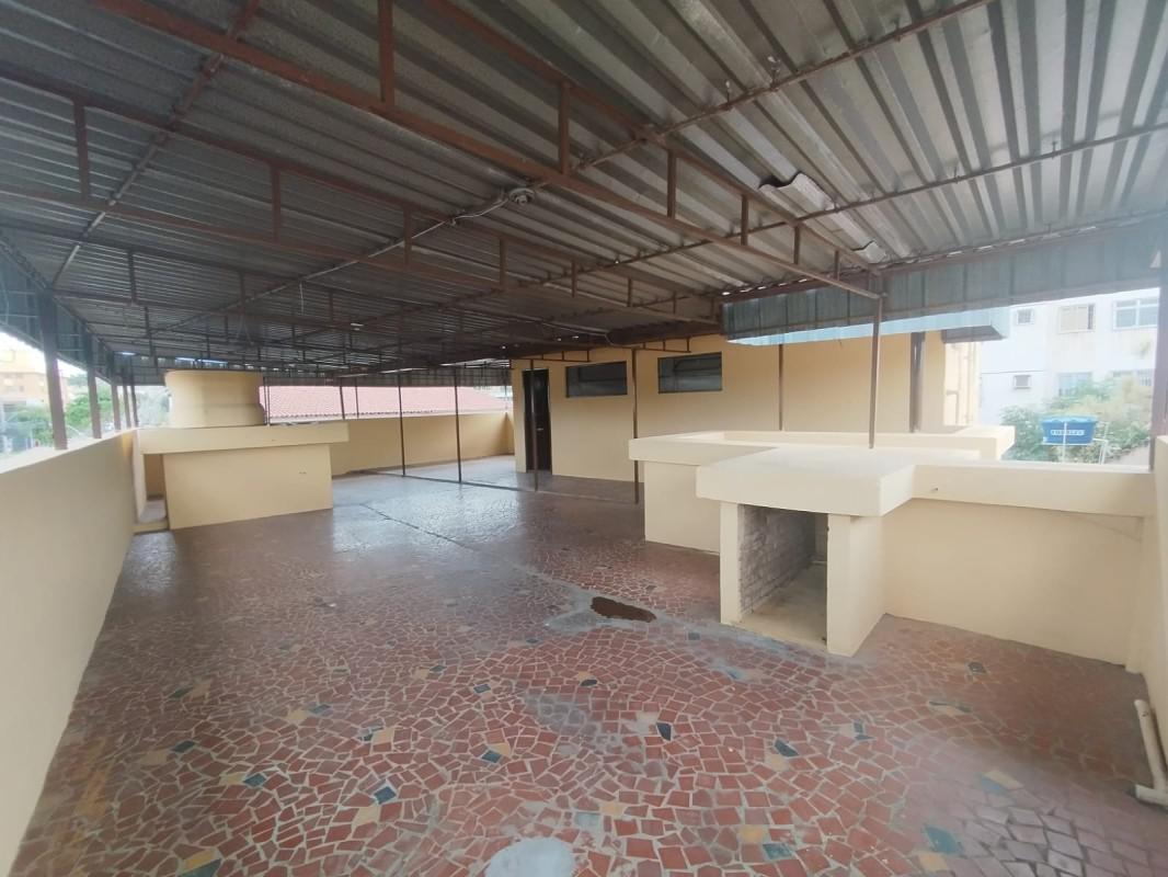 Casa, Cachoeirinha, 4 Quartos, 2 Vagas, 2 Suítes