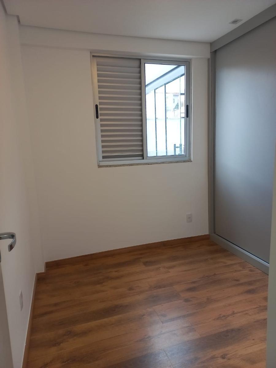 Apartamento, Sagrada Família, 3 Quartos, 2 Vagas, 1 Suíte