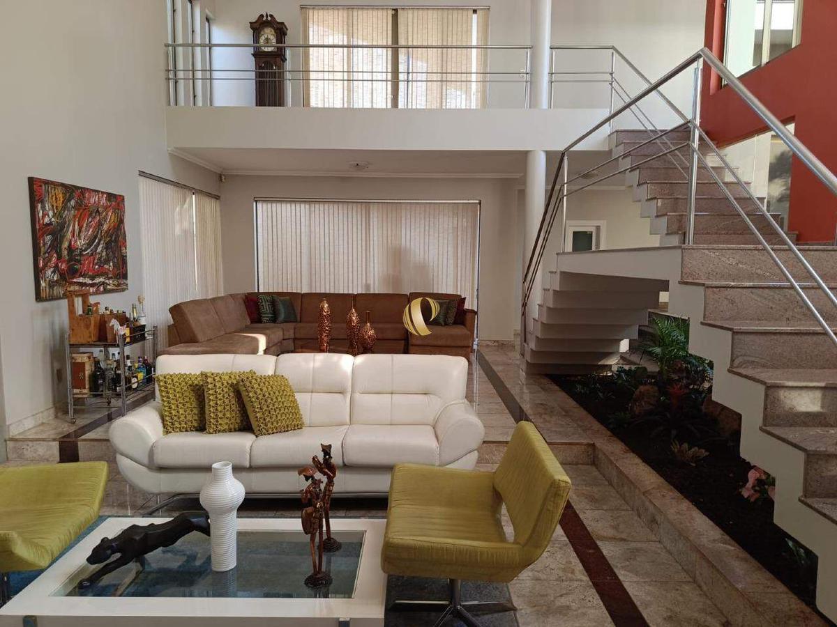 Casa, Centro, 6 Quartos, 6 Vagas, 4 Suítes