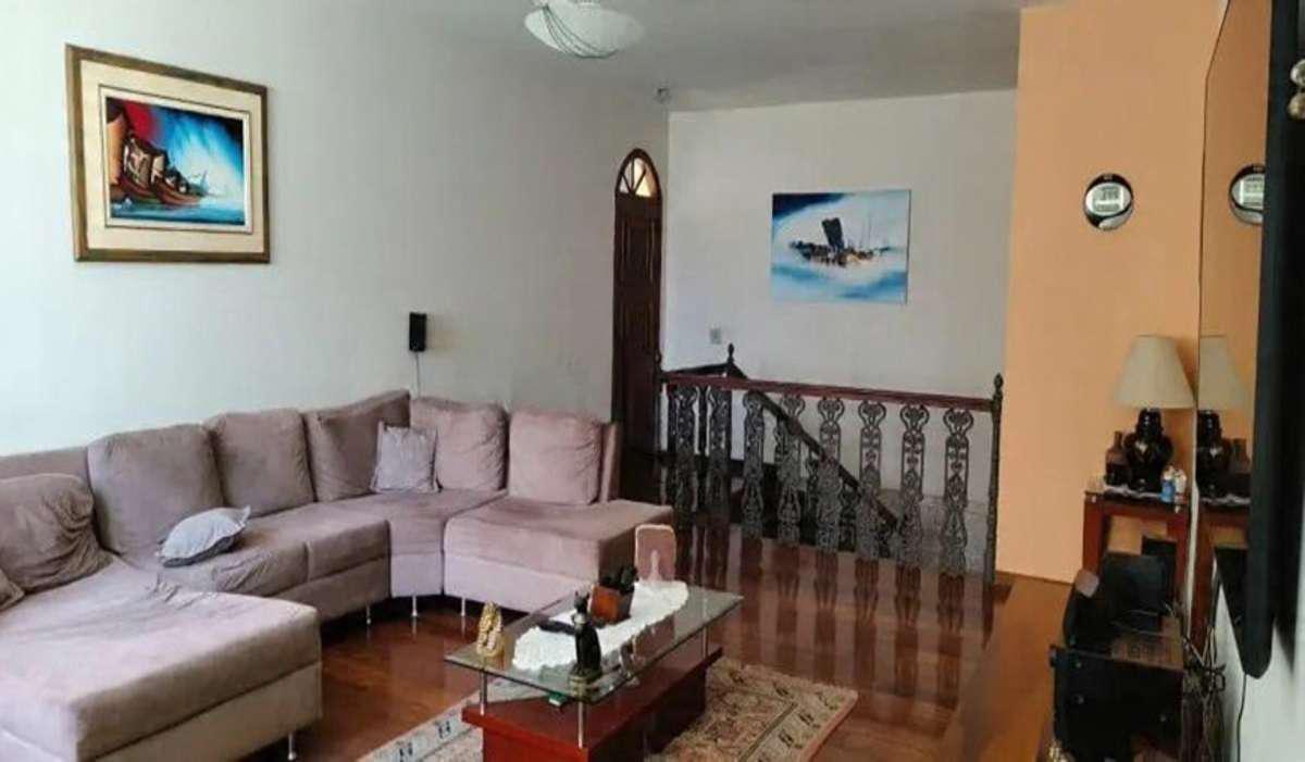 Casa, Luxemburgo, 5 Quartos, 4 Vagas, 2 Suítes