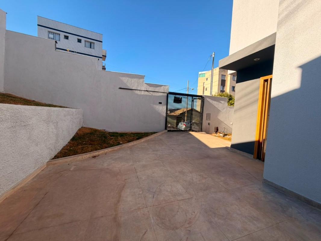 Casa, Manacás, 3 Quartos, 2 Vagas, 1 Suíte