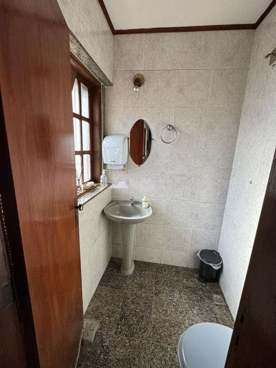 Casa, Jaraguá, 8 Quartos, 4 Vagas, 2 Suítes