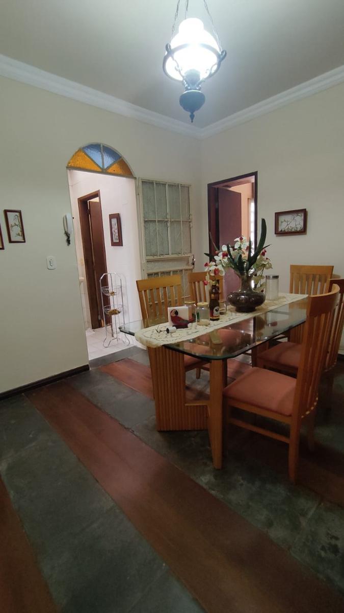 Casa, Parque Turistas, 2 Quartos, 2 Vagas, 1 Suíte