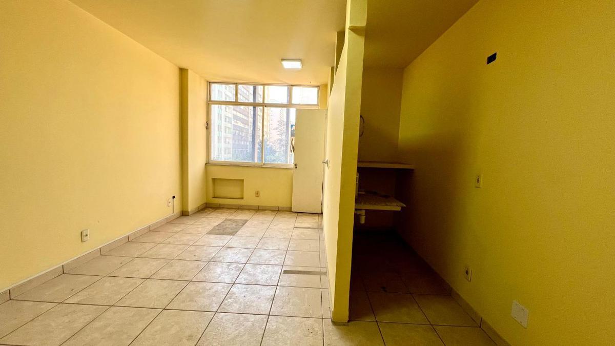 Sala, Centro, 0 Quarto, 0 Vaga