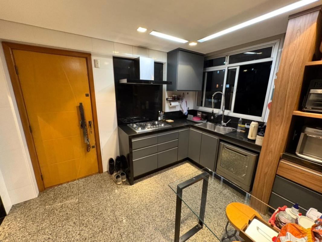 Apartamento, Fernão Dias, 3 Quartos, 3 Vagas, 1 Suíte