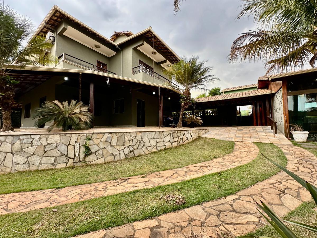 Casa, Bandeirantes (pampulha), 4 Quartos, 10 Vagas, 3 Suítes