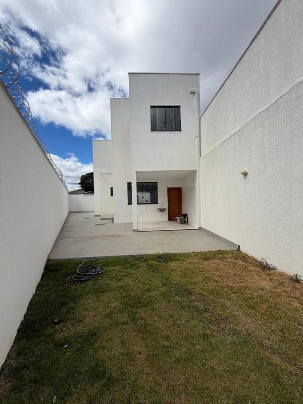Casa, Santa Helena (barreiro), 3 Quartos, 3 Vagas, 1 Suíte