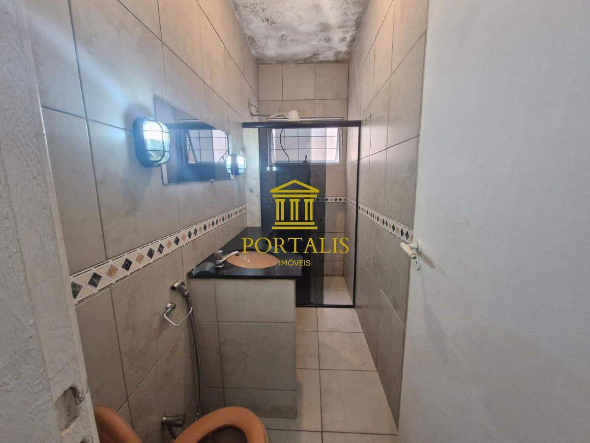 Casa, São Geraldo, 2 Quartos, 0 Vaga