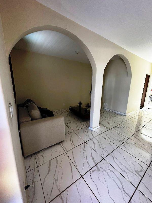 Casa, Centro, 3 Quartos, 3 Vagas, 1 Suíte