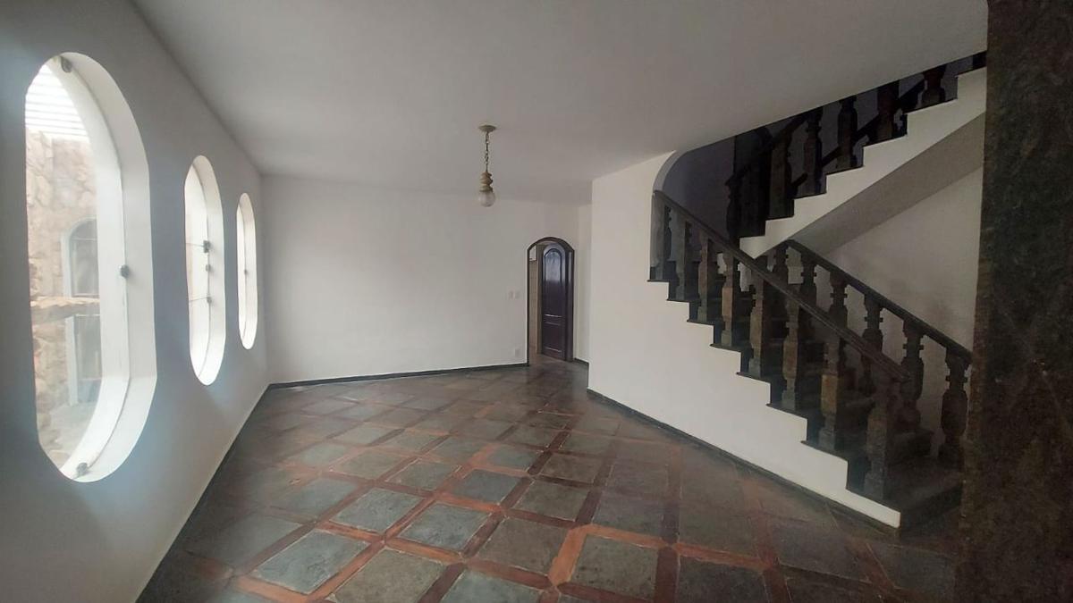 Casa, Santa Cruz, 4 Quartos, 4 Vagas, 2 Suítes