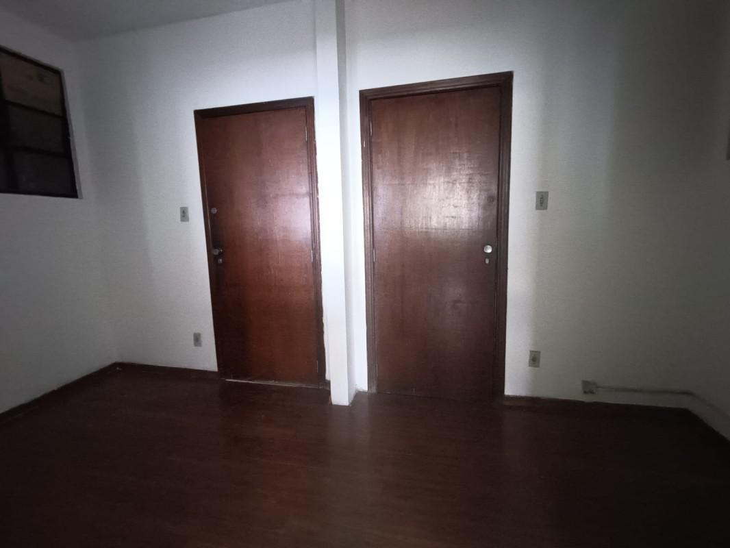 Sala, Centro, 0 Quarto, 0 Vaga