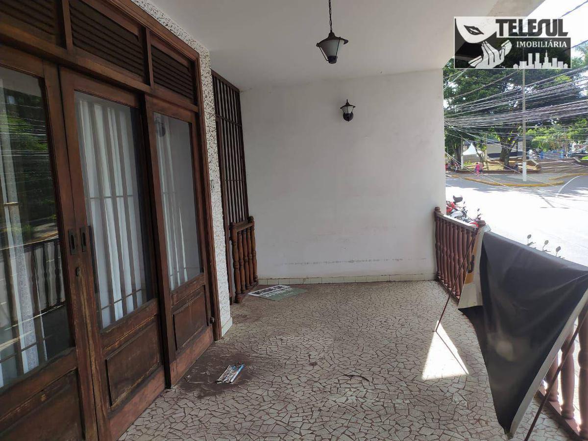 Casa, Centro, 4 Quartos, 0 Vaga, 1 Suíte