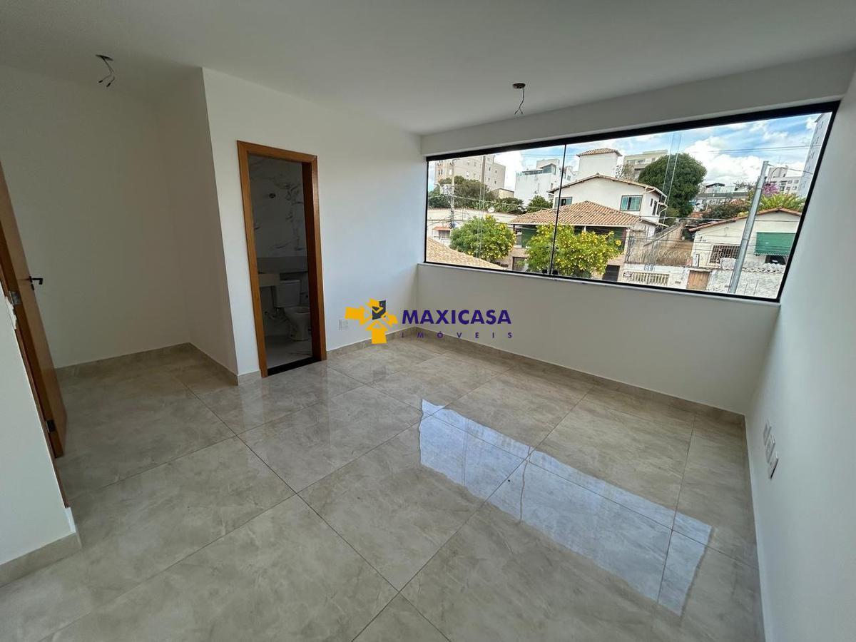 Casa, Santa Branca, 3 Quartos, 2 Vagas, 1 Suíte
