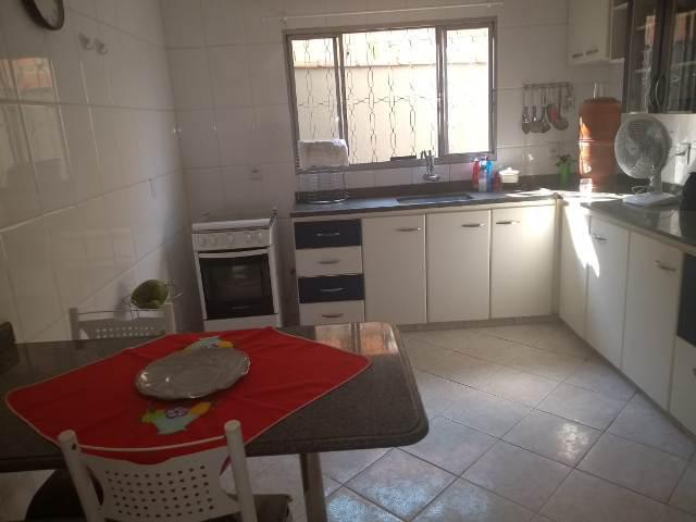 Casa, Oitis, 4 Quartos, 2 Vagas, 1 Suíte