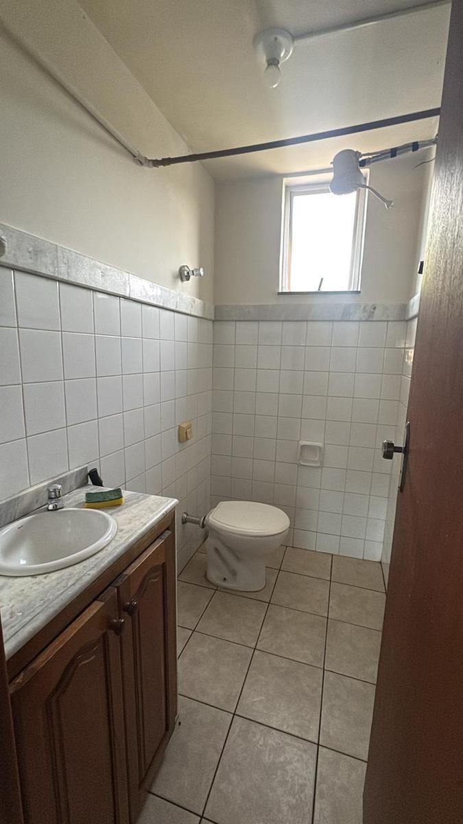 Quitinete, Centro, 1 Quarto, 0 Vaga