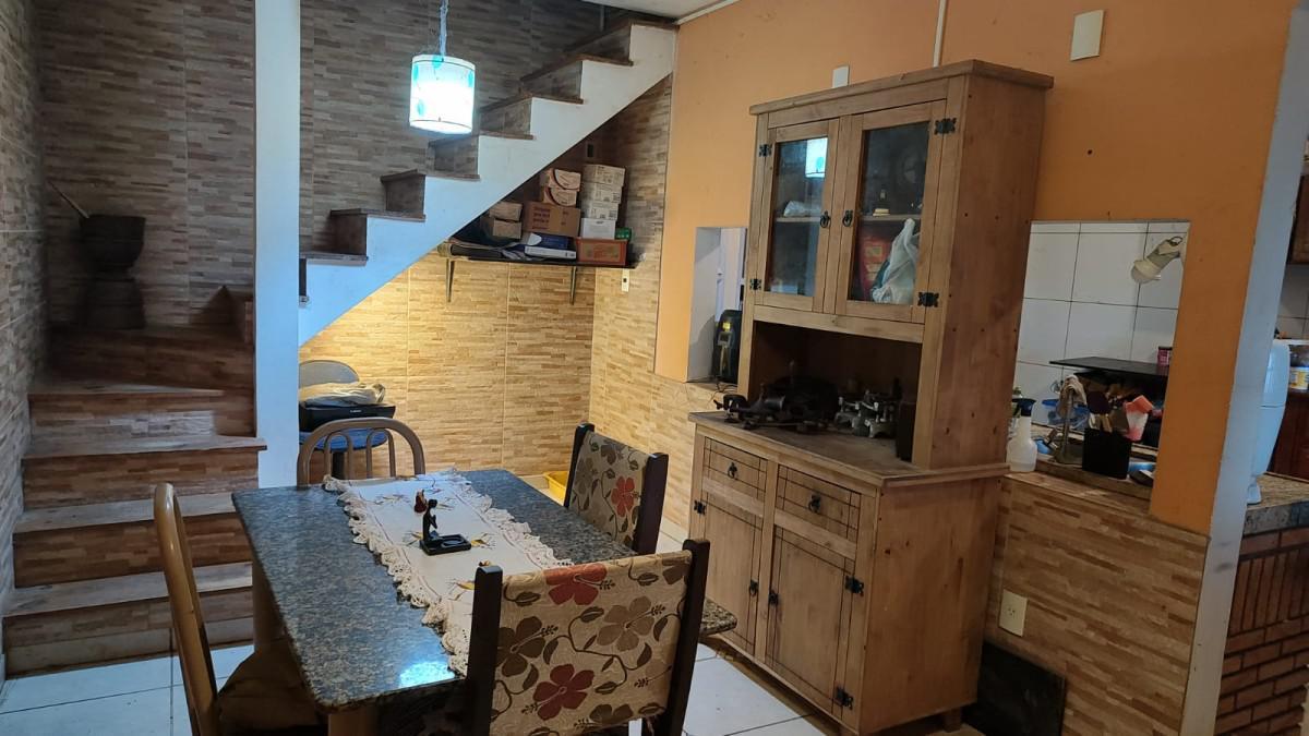 Casa, Estoril, 2 Quartos, 4 Vagas, 1 Suíte