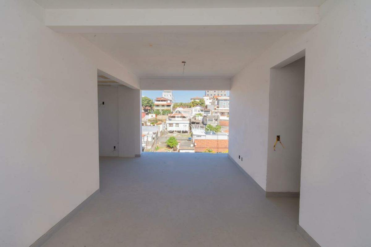 Apartamento, Barreiro, 3 Quartos, 2 Vagas, 1 Suíte