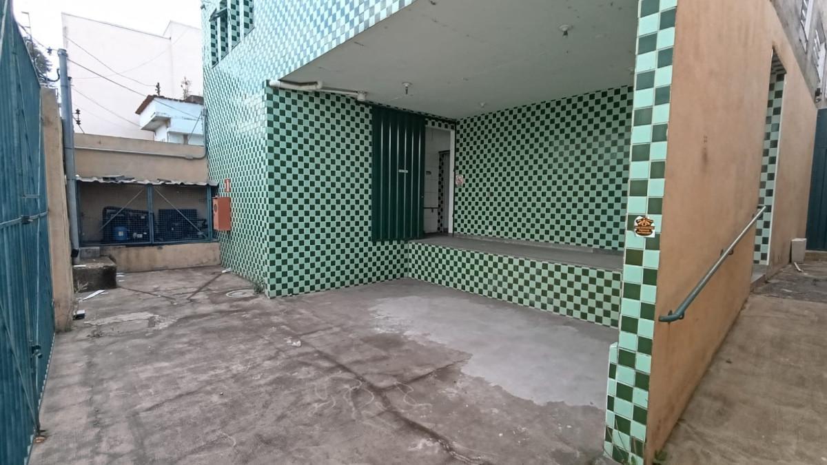 Galpão, Califórnia, 0 Quarto, 3 Vagas