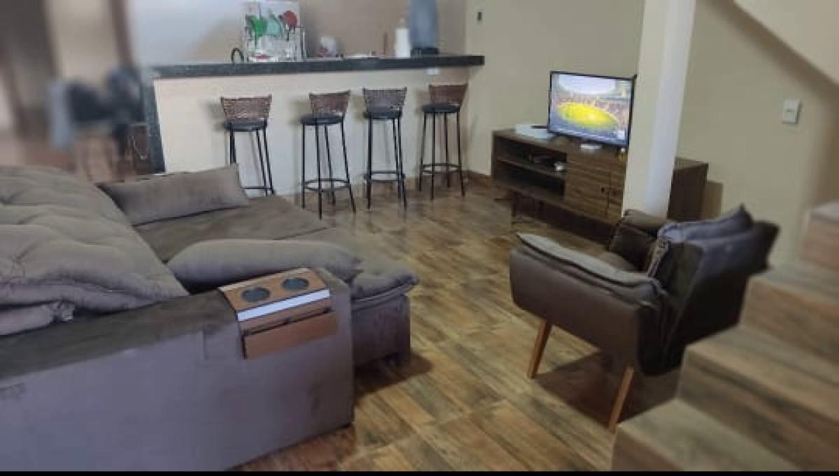 Casa, Monte Verde, 2 Quartos, 1 Vaga, 1 Suíte