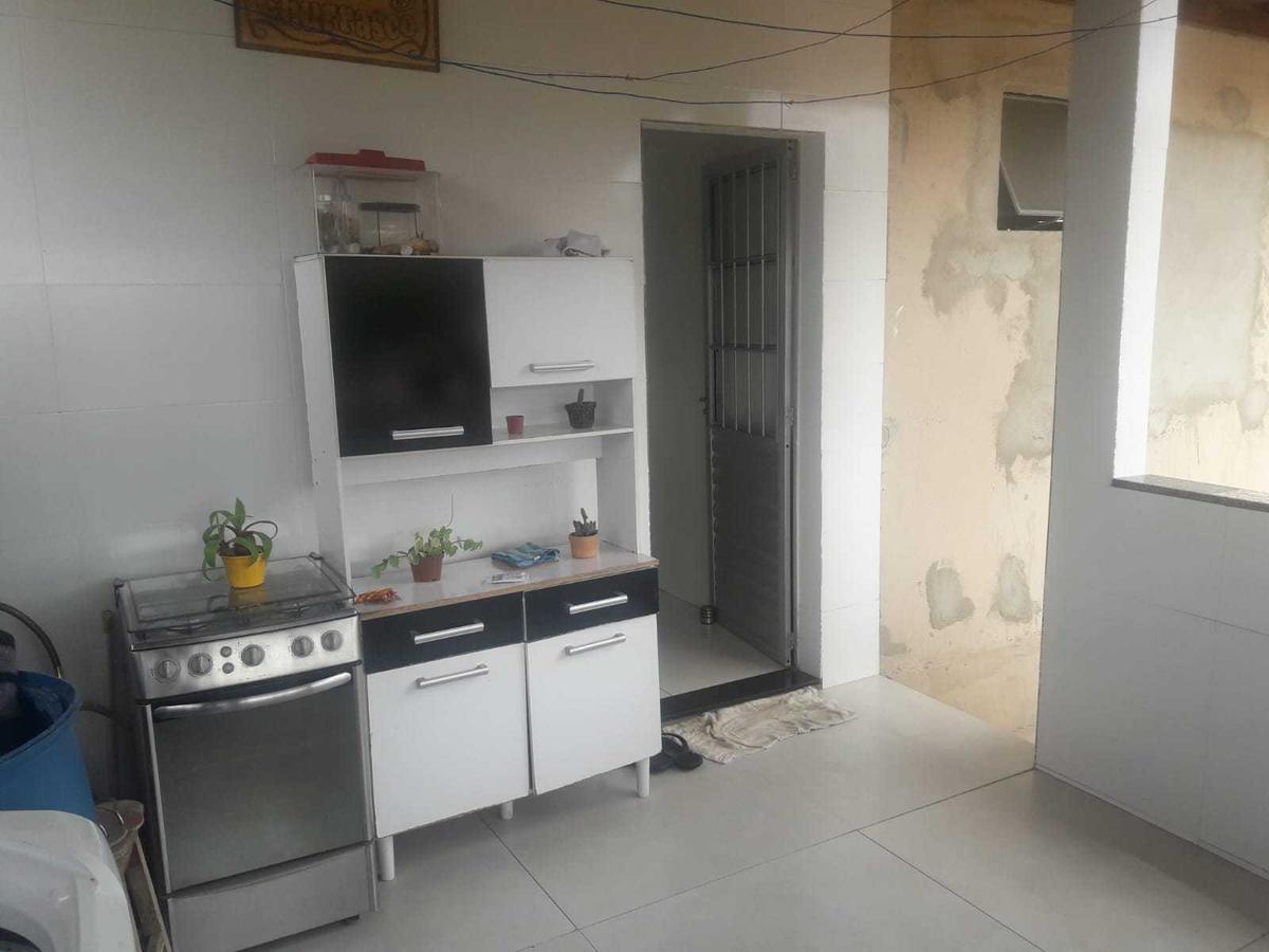 Casa, Europa, 3 Quartos, 0 Vaga, 1 Suíte