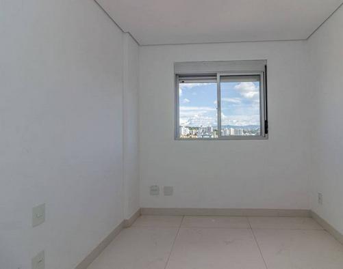 Cobertura, Serrano, 4 Quartos, 2 Vagas, 2 Suítes