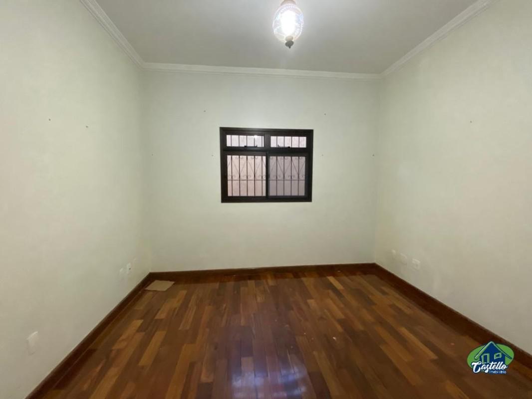 Casa, Nova Cachoeirinha, 4 Quartos, 2 Vagas, 1 Suíte