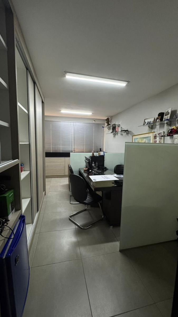 Sala, Cidade Nova, 0 Quarto, 0 Vaga