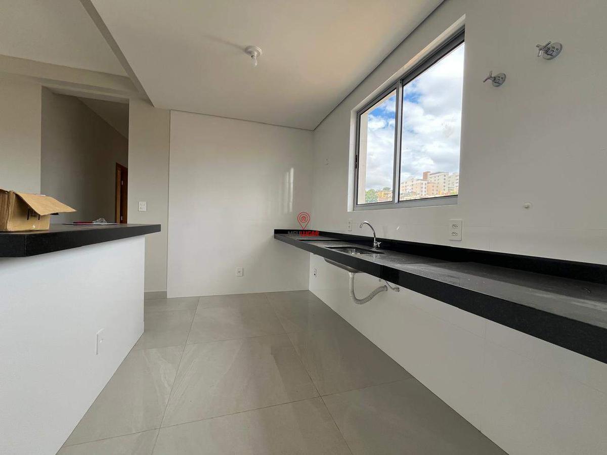 Cobertura, Barreiro, 3 Quartos, 2 Vagas, 1 Suíte