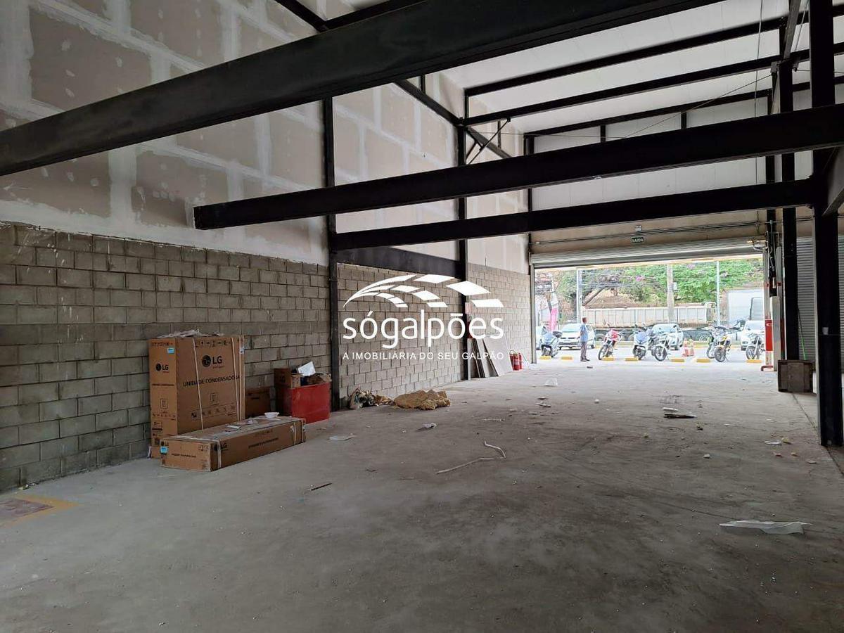 Loja, Centro (justinópolis), 45 Vagas