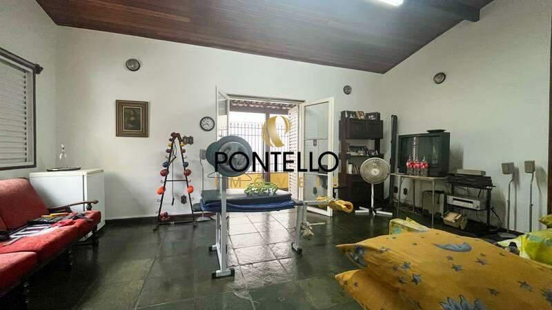 Casa, Santo Antônio, 8 Quartos, 3 Vagas, 2 Suítes