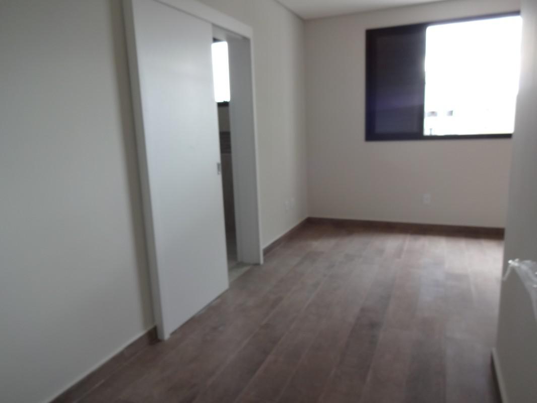 Apartamento, Jaraguá, 4 Quartos, 3 Vagas, 1 Suíte