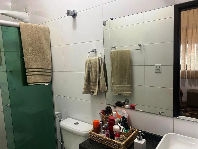 Casa, João Pinheiro, 3 Quartos, 5 Vagas, 1 Suíte