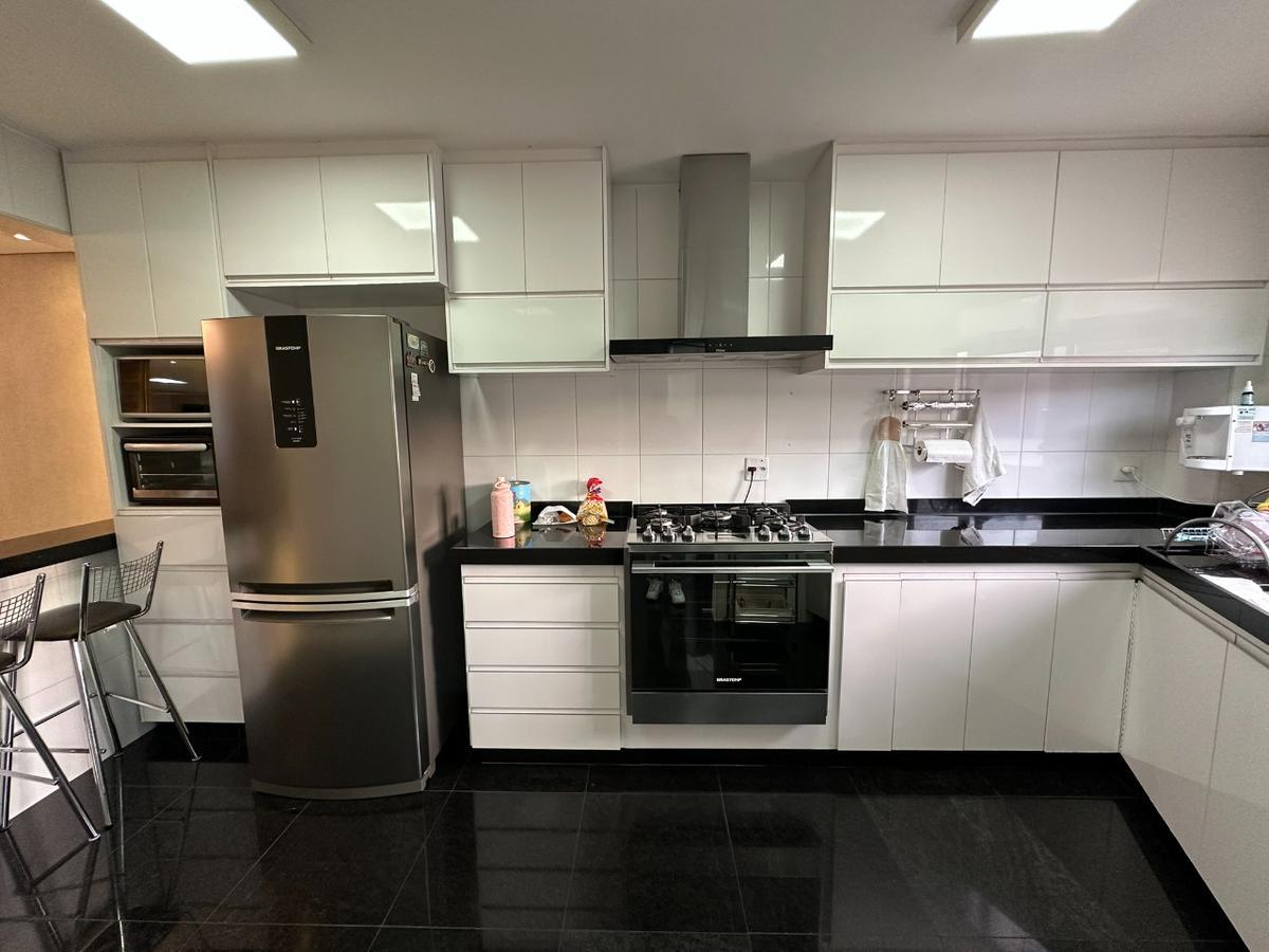 Apartamento, Ipiranga, 4 Quartos, 3 Vagas, 2 Suítes