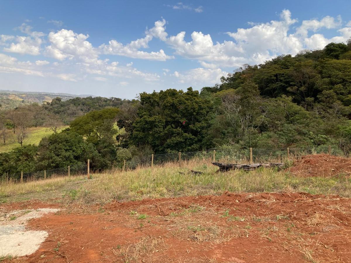 Lote, Piedade do Paraopeba, 0 Quarto, 0 Vaga