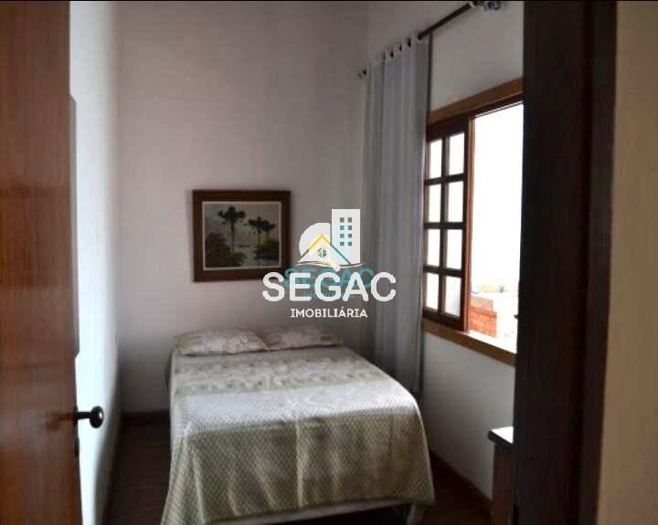 Casa, Havaí, 4 Quartos, 4 Vagas, 1 Suíte