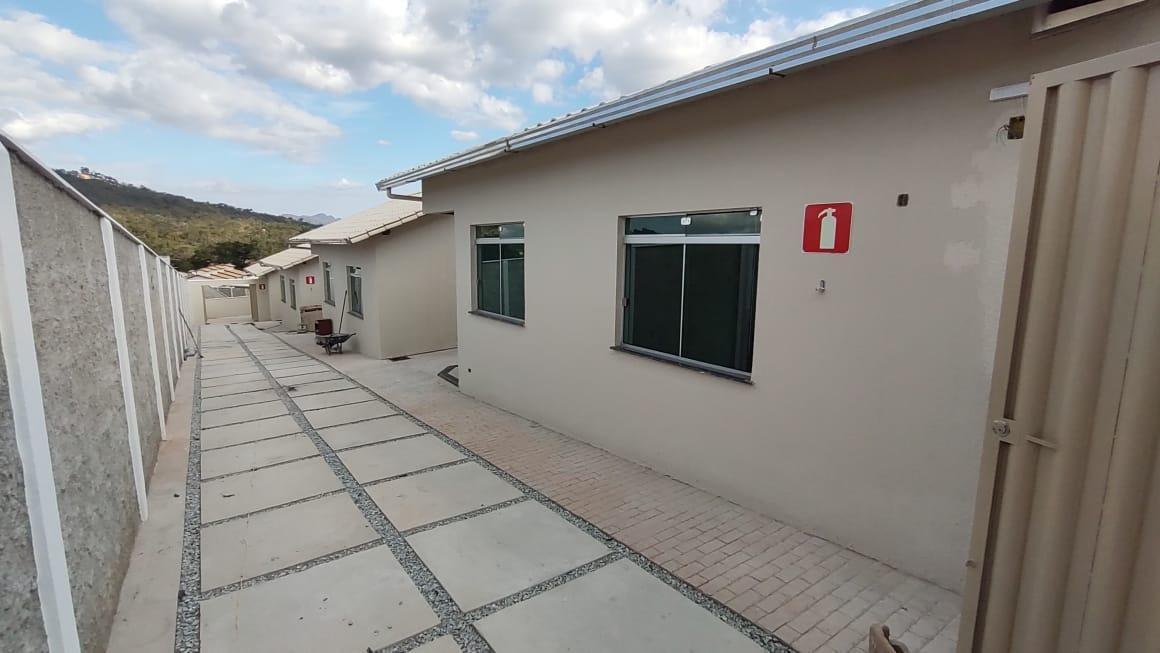 Casa, Vila Verde, 2 Quartos, 1 Vaga