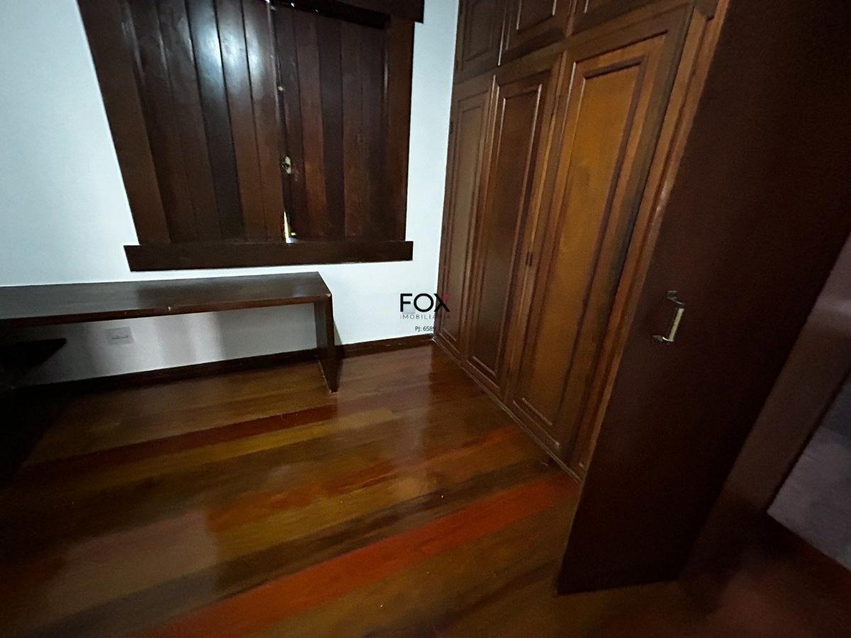 Casa, Santa Lúcia, 4 Quartos, 6 Vagas, 2 Suítes