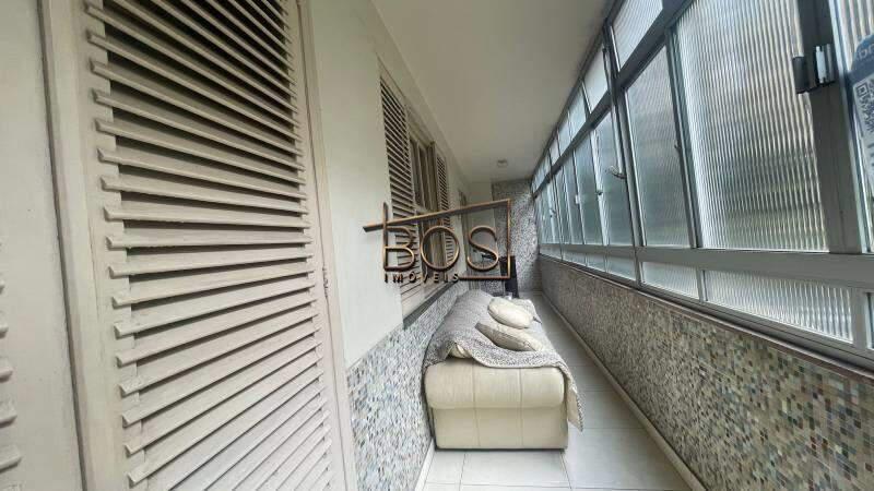 Apartamento, Centro, 4 Quartos, 0 Vaga, 1 Suíte