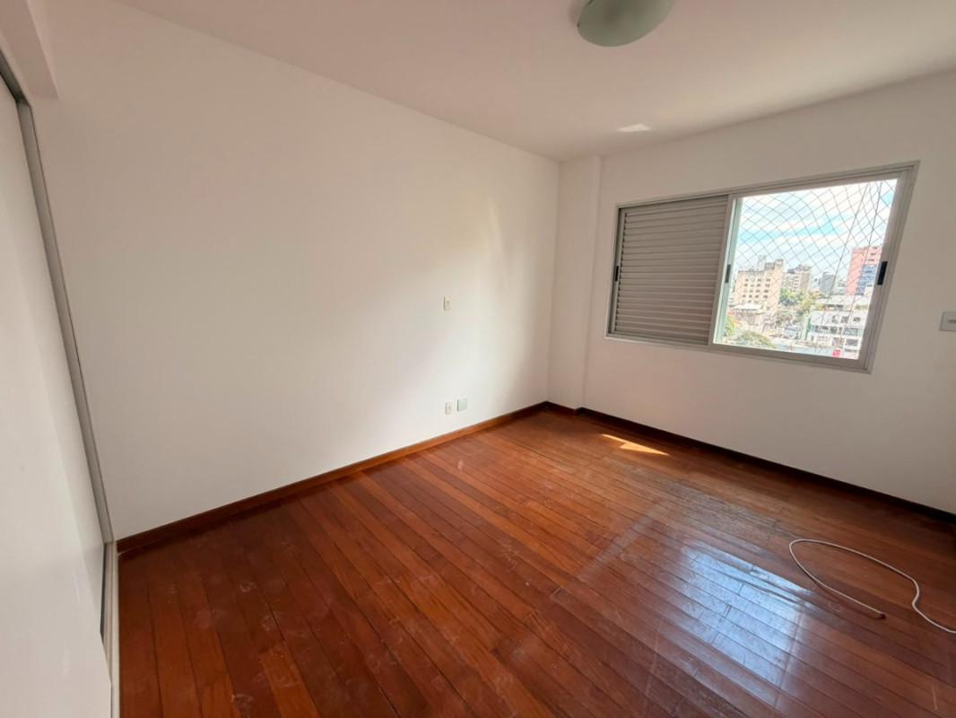 Apartamento, Cruzeiro, 4 Quartos, 2 Vagas, 1 Suíte