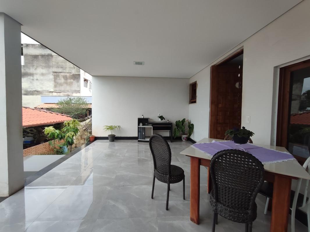 Casa, Nova Cintra, 3 Quartos, 4 Vagas, 1 Suíte