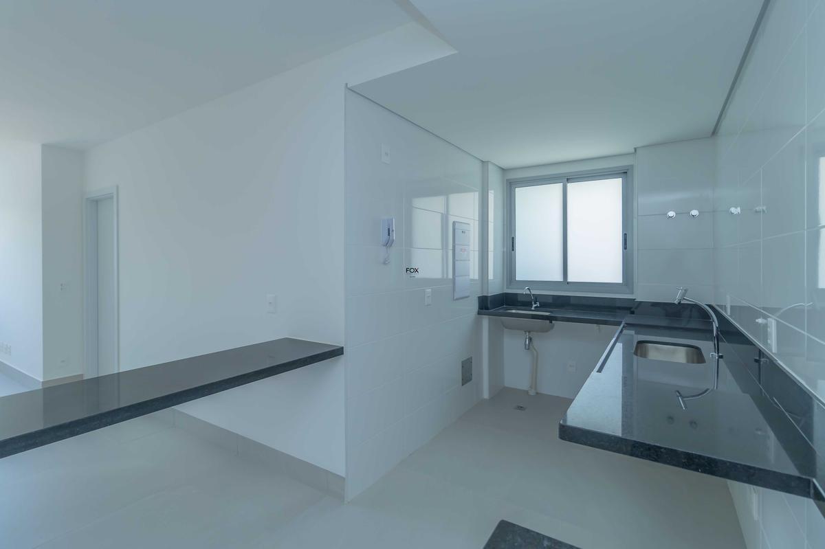 Apartamento, Sagrada Família, 3 Quartos, 2 Vagas, 1 Suíte