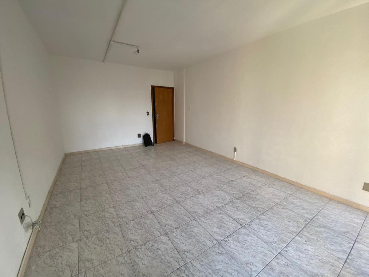 Sala, Centro, 0 Quarto, 0 Vaga